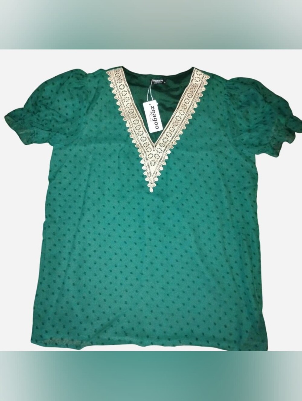 Zeagoo Emerald Green Swiss Dot Blouse V-Neck Lace Trim Puff Sleeve Top M NWT